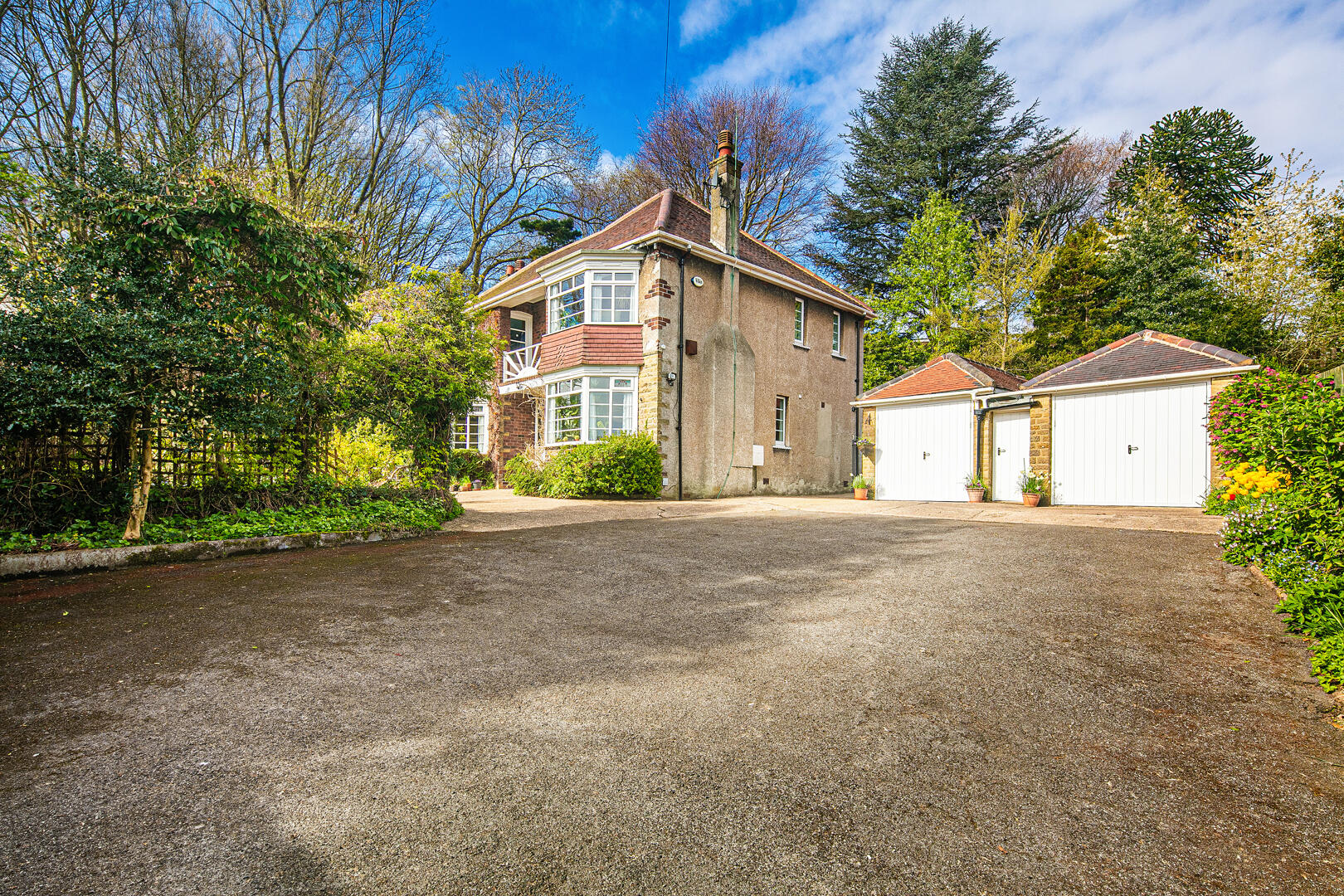 2, Carr Bank Drive, Sheffield, S11 7FD