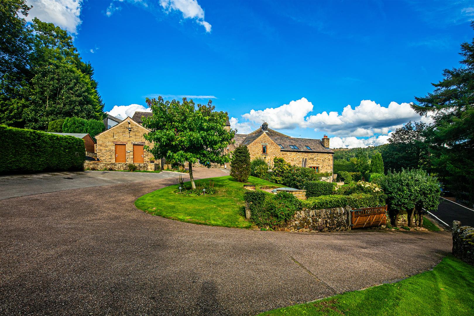 Smallfield Cottage, Smallfield Lane, High Bradfield, Sheffield, S6 6LJ