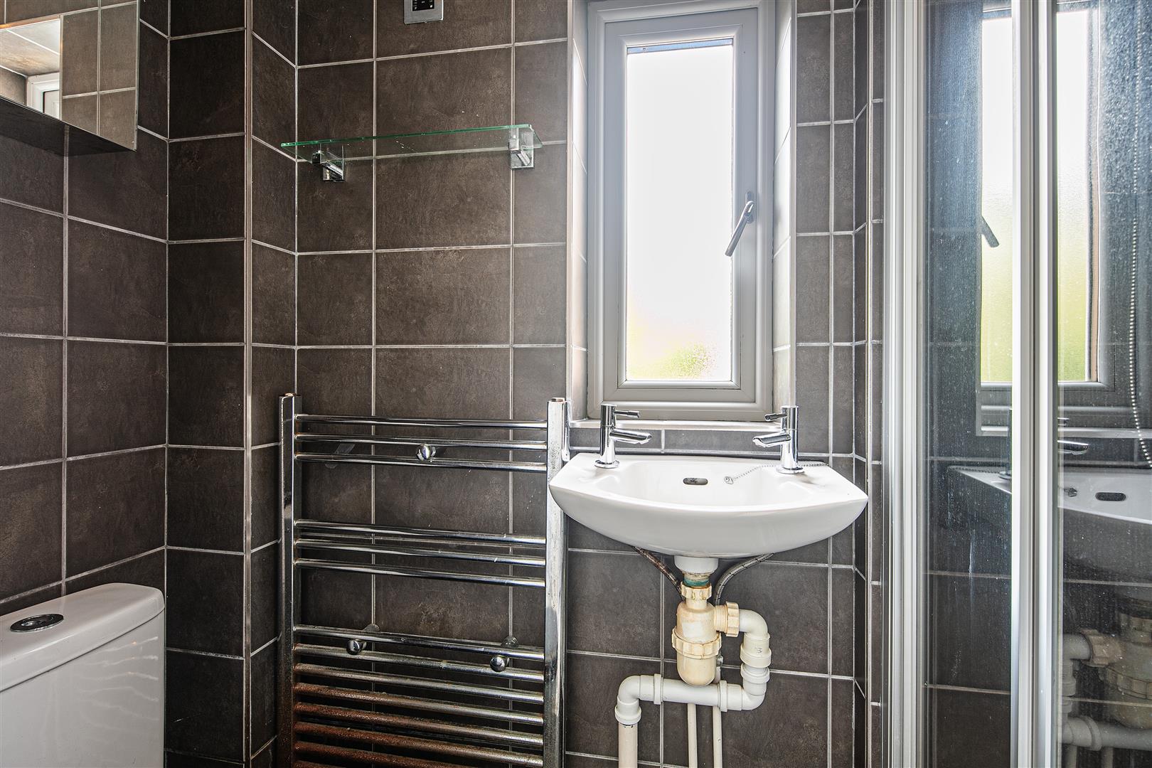 17A, Kings Coppice, Dore, Sheffield, S17 3RZ