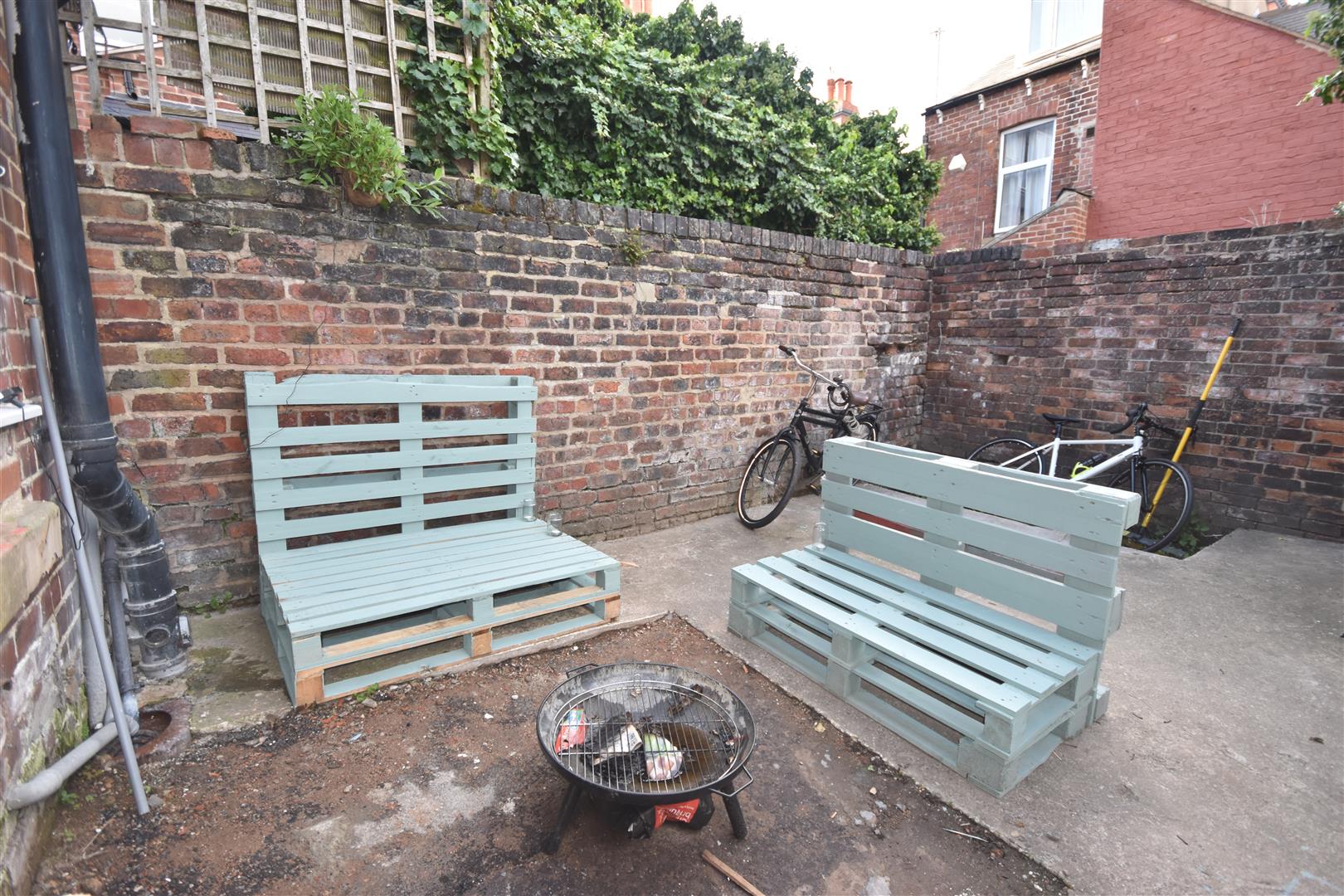 28, Grosvenor Square, Sharrow, Sheffield, S2 4NS