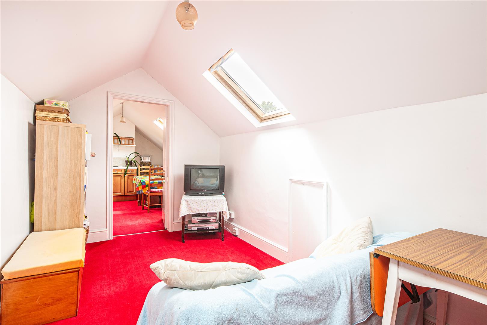 16, Avondale Road, Chesterfield, S40 4TF
