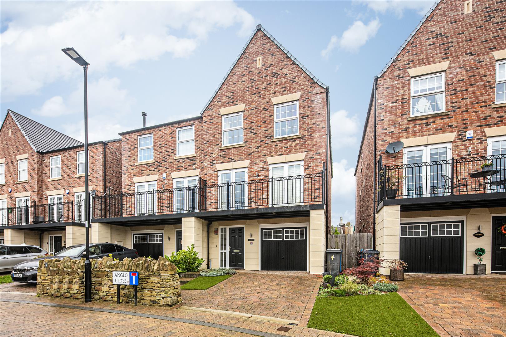 1, Anglo Close, Dore, Sheffield, S17 3SE