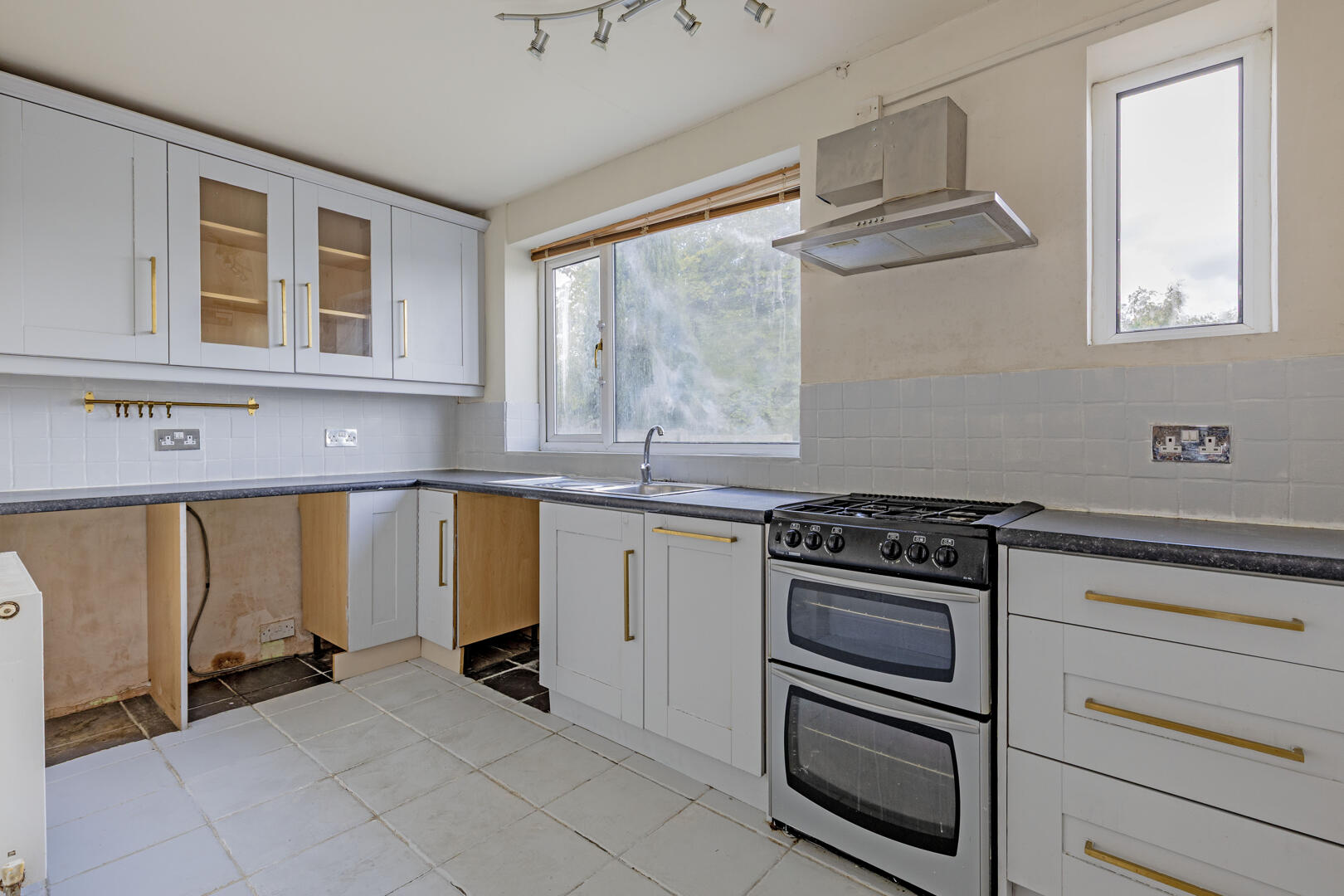8, Stanage Rise, Sheffield, S12 4SB