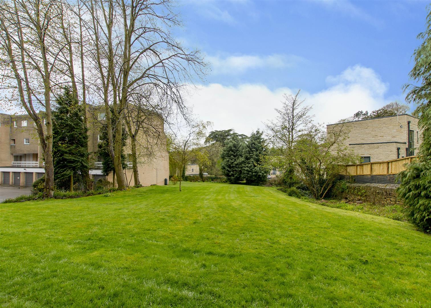 24 Storthwood Court, Storth Lane, Ranmoor, Sheffield, S10 3HP