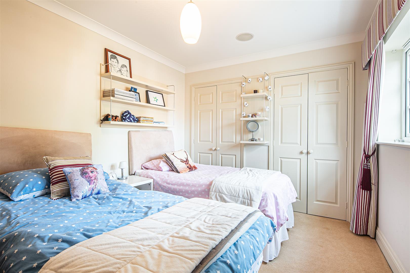 19, Petworth Drive, Sheffield, S11 9QU