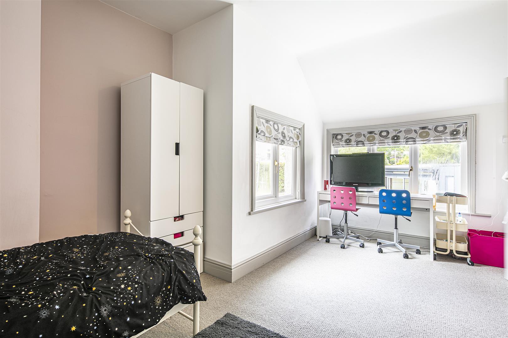 4, Oakbrook Road, Endcliffe Park, Sheffield, S11 7EA