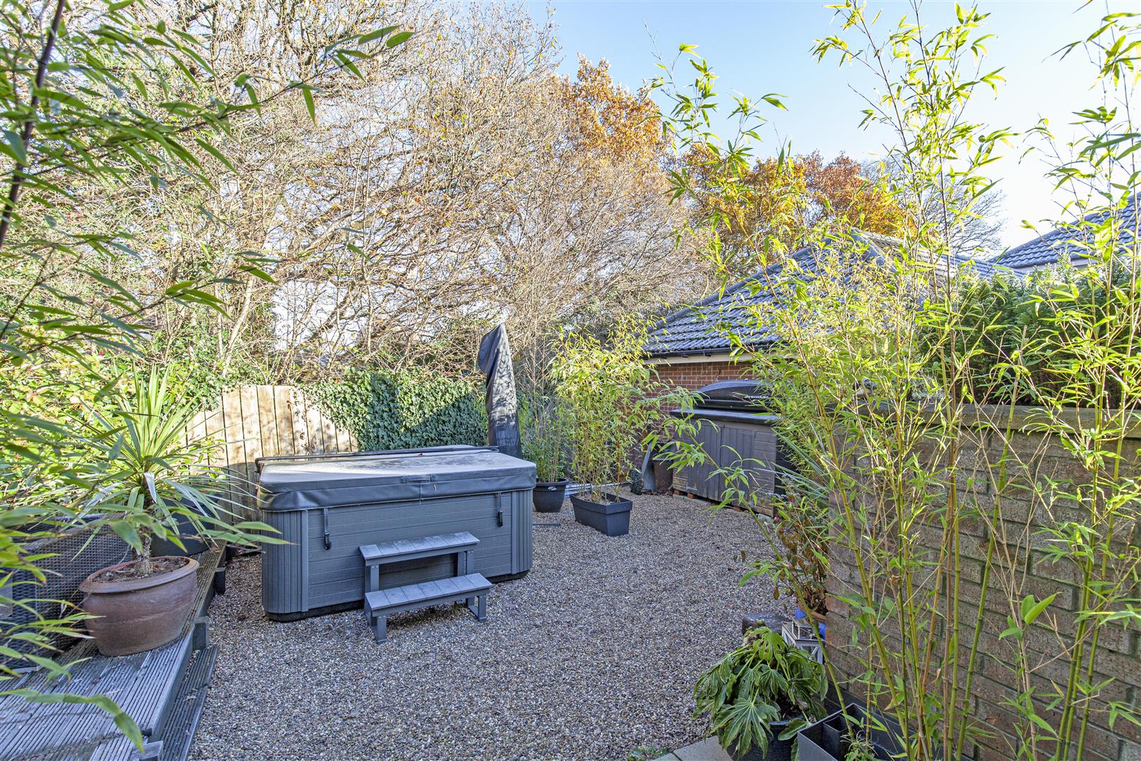 9, Ashfurlong Park, Dore, Sheffield, S17 3LD