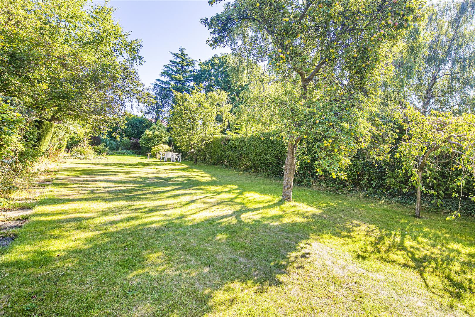 Bircholme, 38 Devonshire Road, Dore, Sheffield, S17 3NT
