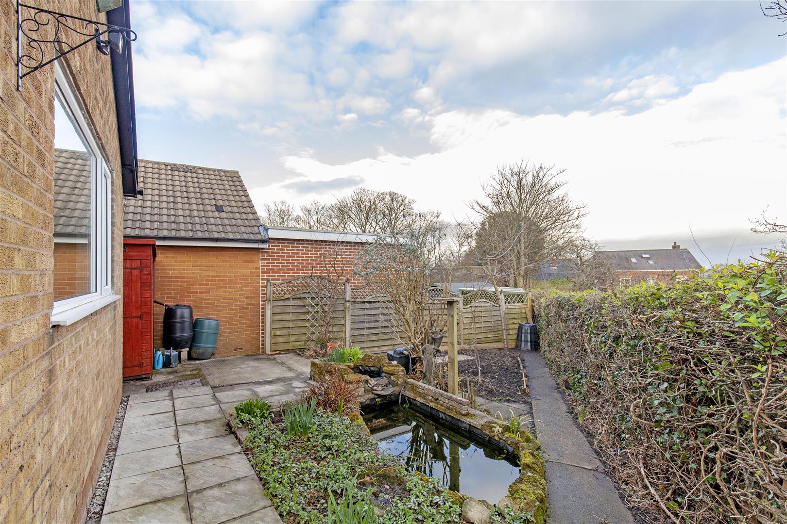 49, Howard Drive, Old Whittington, Chesterfield, S41 9JU