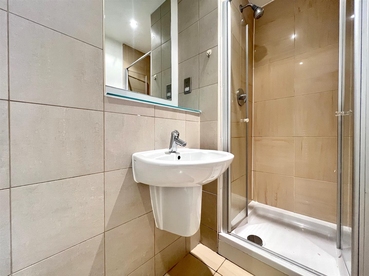 600 West One Central, Fitzwilliam Street, City Centre, Sheffield, S1 4JN