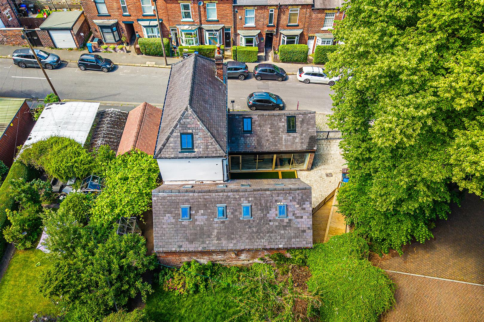 8, Sandbeck Place, Sheffield, S11 8XP
