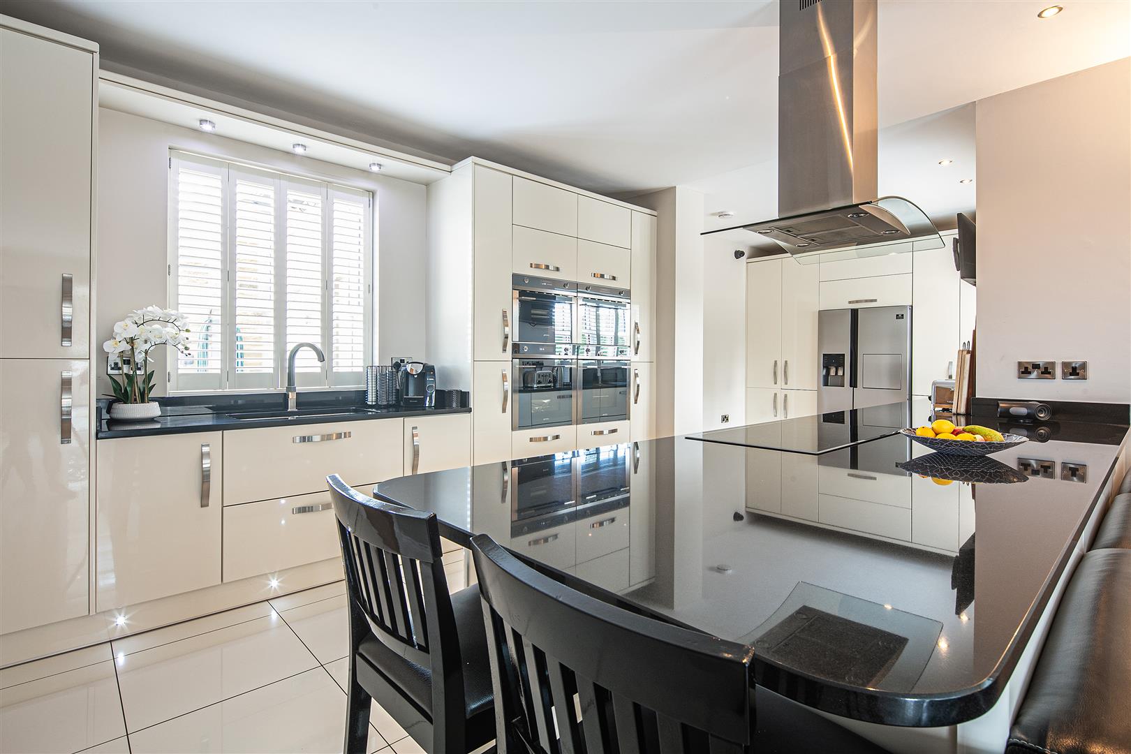 Rock Mount, Lindrick Dale, Lindrick, Nr Sheffield, S81 8BB