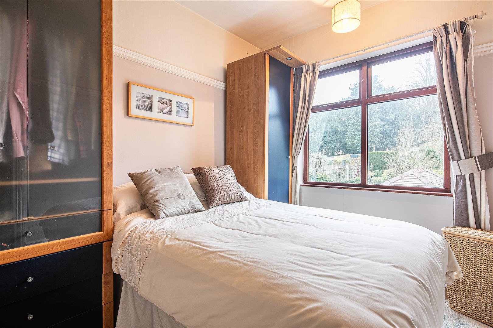392, Ecclesall Road South, Sheffield, S11 9PY