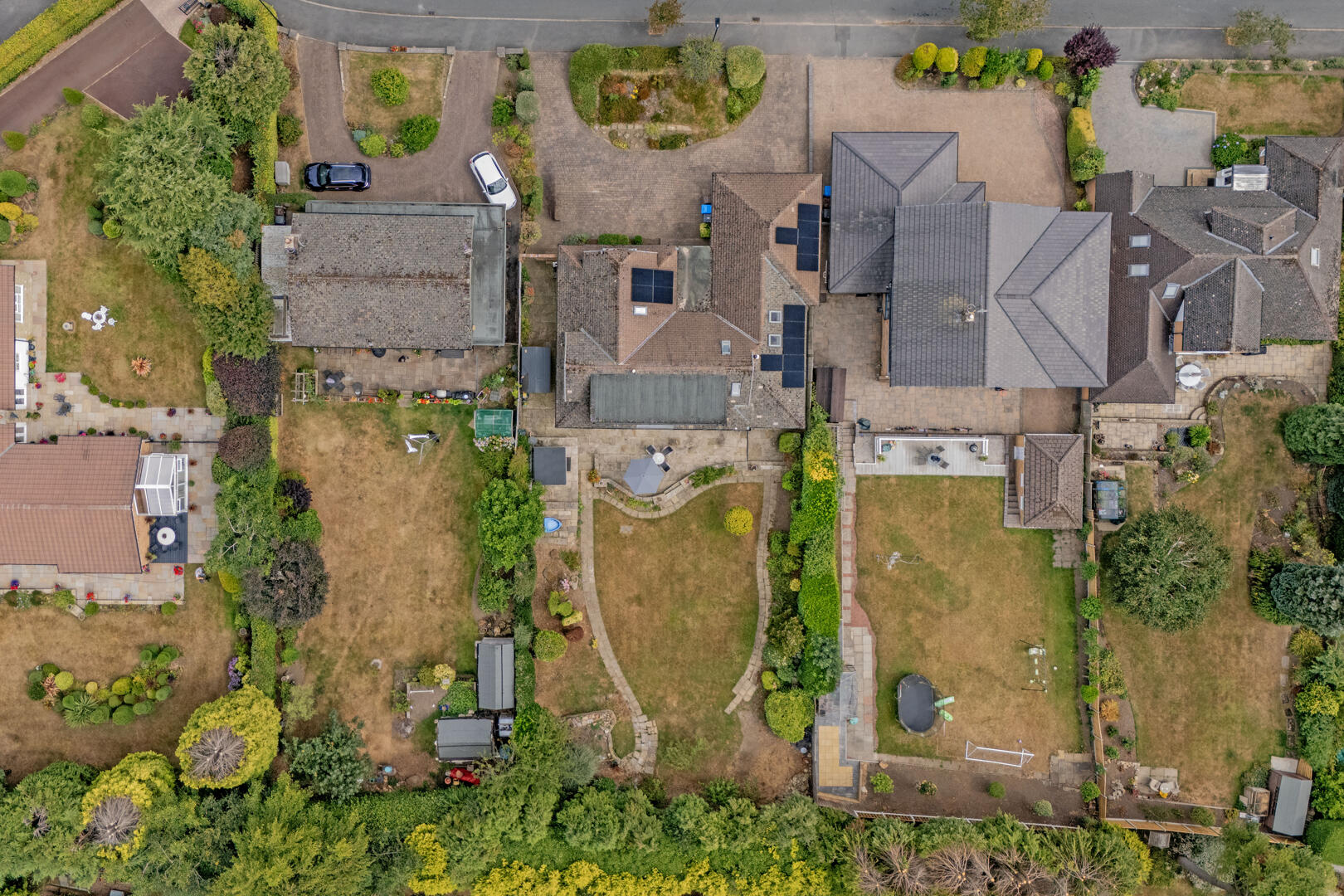 8, Gilleyfield Avenue, Dore, Sheffield, S17 3NS