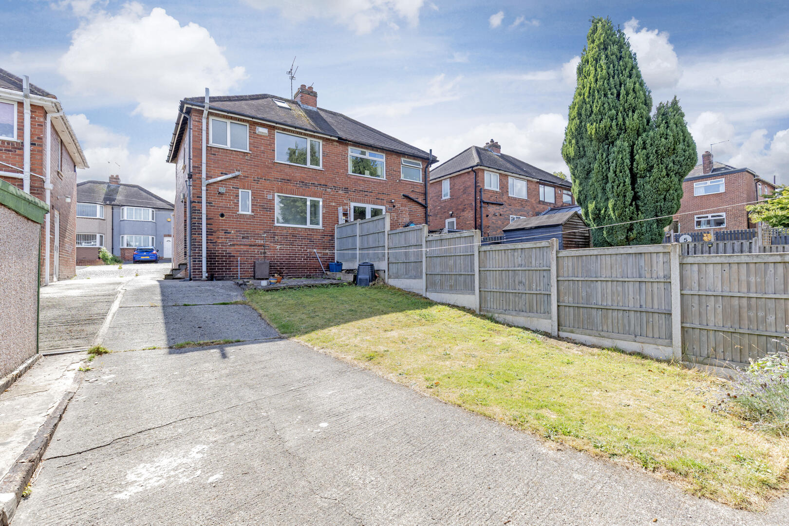 8, Stanage Rise, Sheffield, S12 4SB