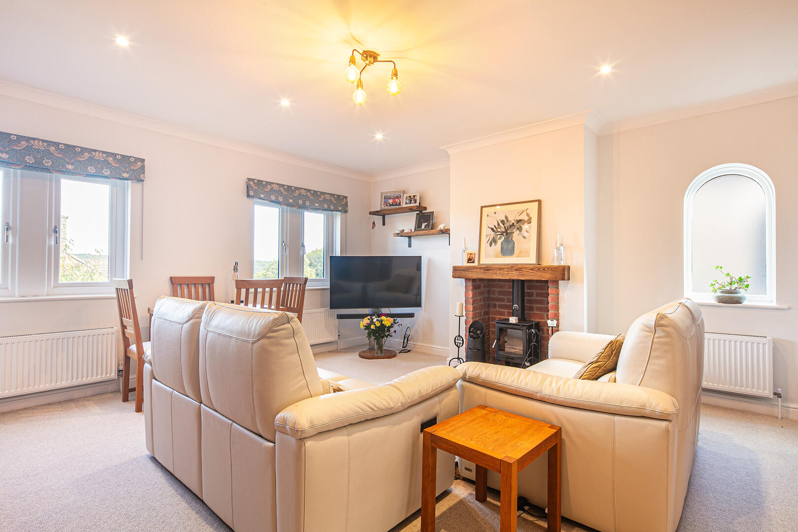 28, Robin Hood Chase, Stannington, Sheffield, S6 6FH