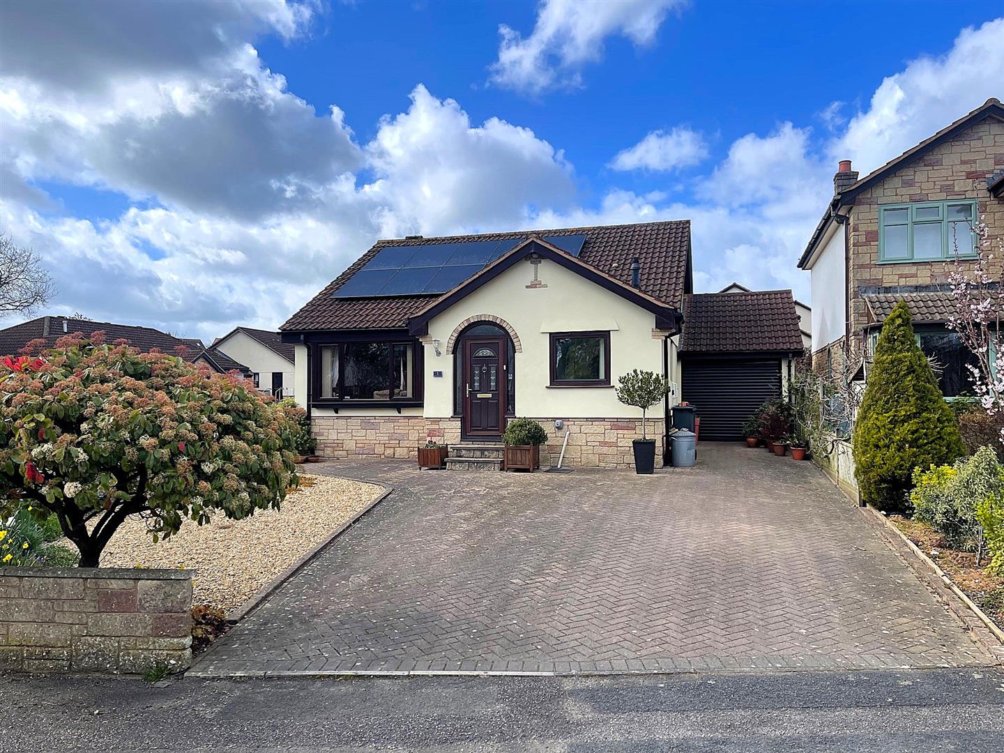 Ross Close, Pinhoe, Exeter