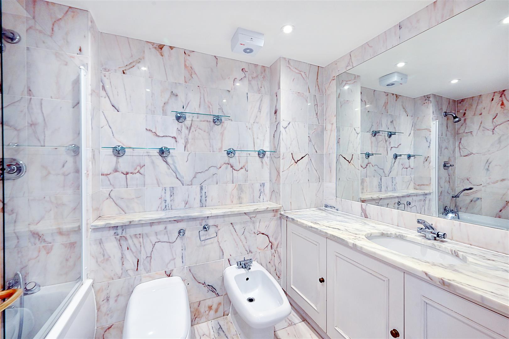 River Views – King Henry’s Reach, Manbre Road, W6