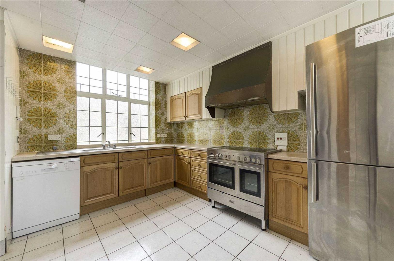 Bryanston Court, George Street, Marylebone W1H