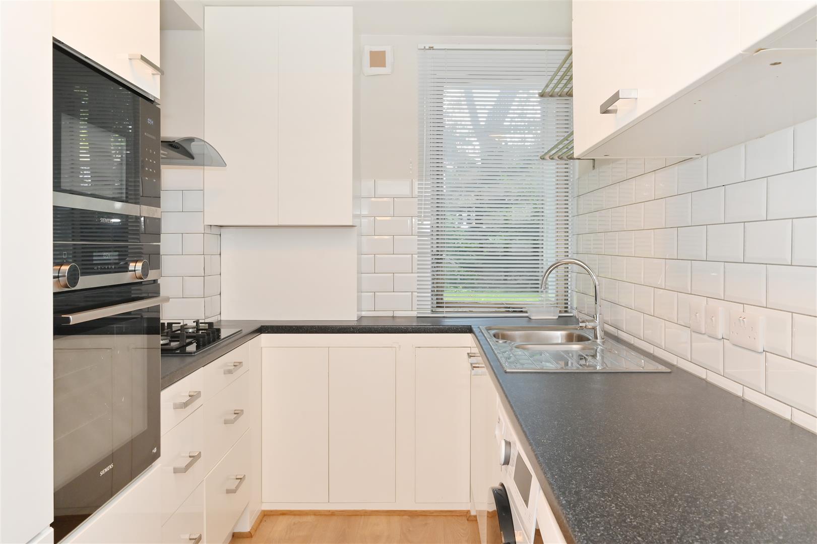 South Lodge, Knightsbridge SW7