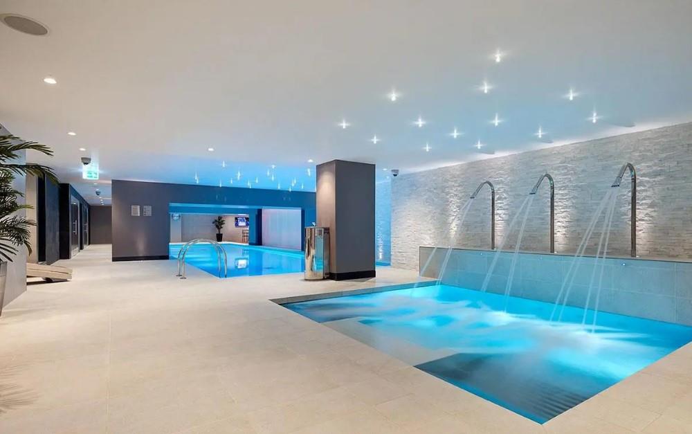 Radnor Terrace, London