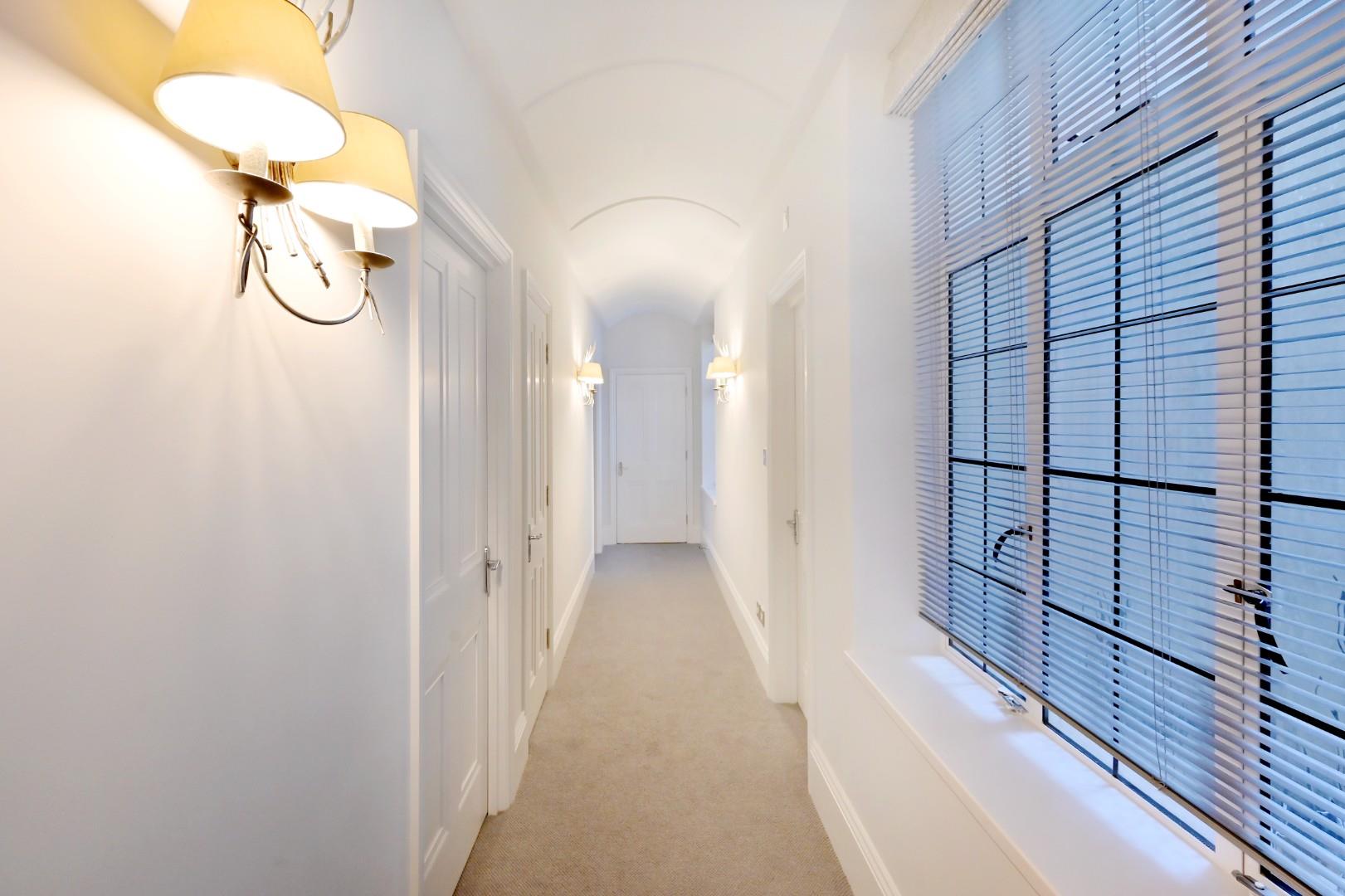 Bryanston Court I, George Street, Marylebone W1H