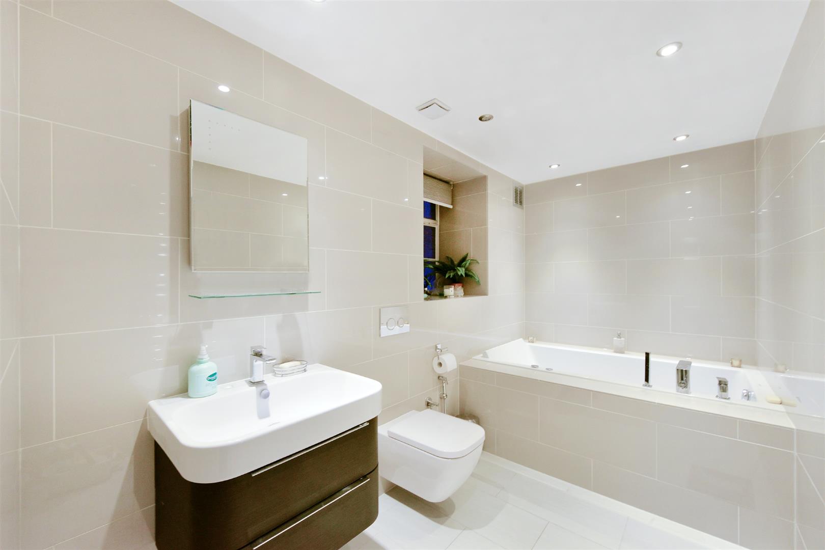 Knightsbridge Court, 12 Sloane Street, SW1X