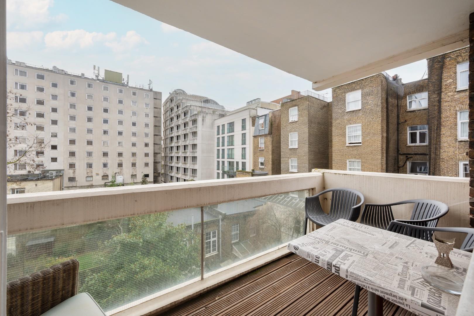 For Sale By Auction – Flat 34 @ 6 Porchester Terrace, Hyde Park, London W2