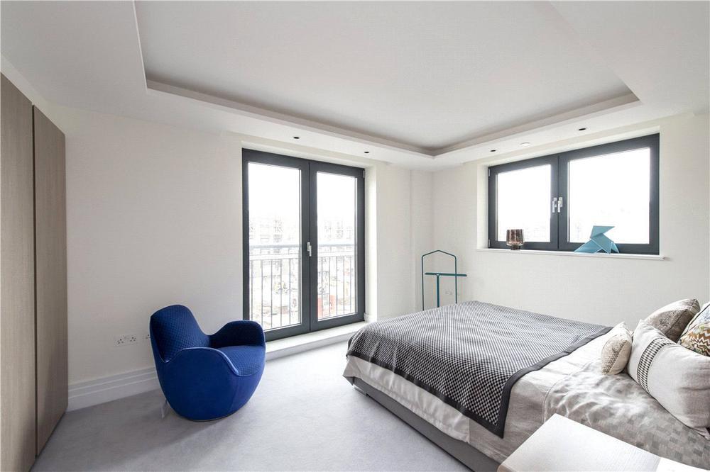 Kensington Gardens Square, London, W2