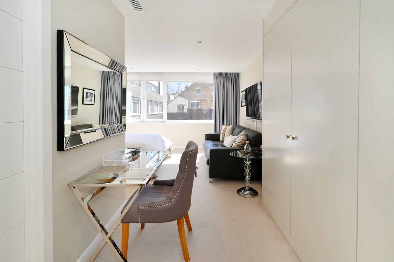 Heron Place, George Street, Marylebone Village W1U