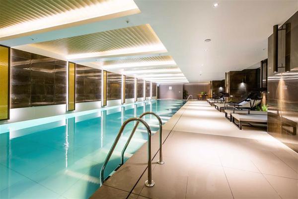 Garrett Mansions, Westend Gate, W2