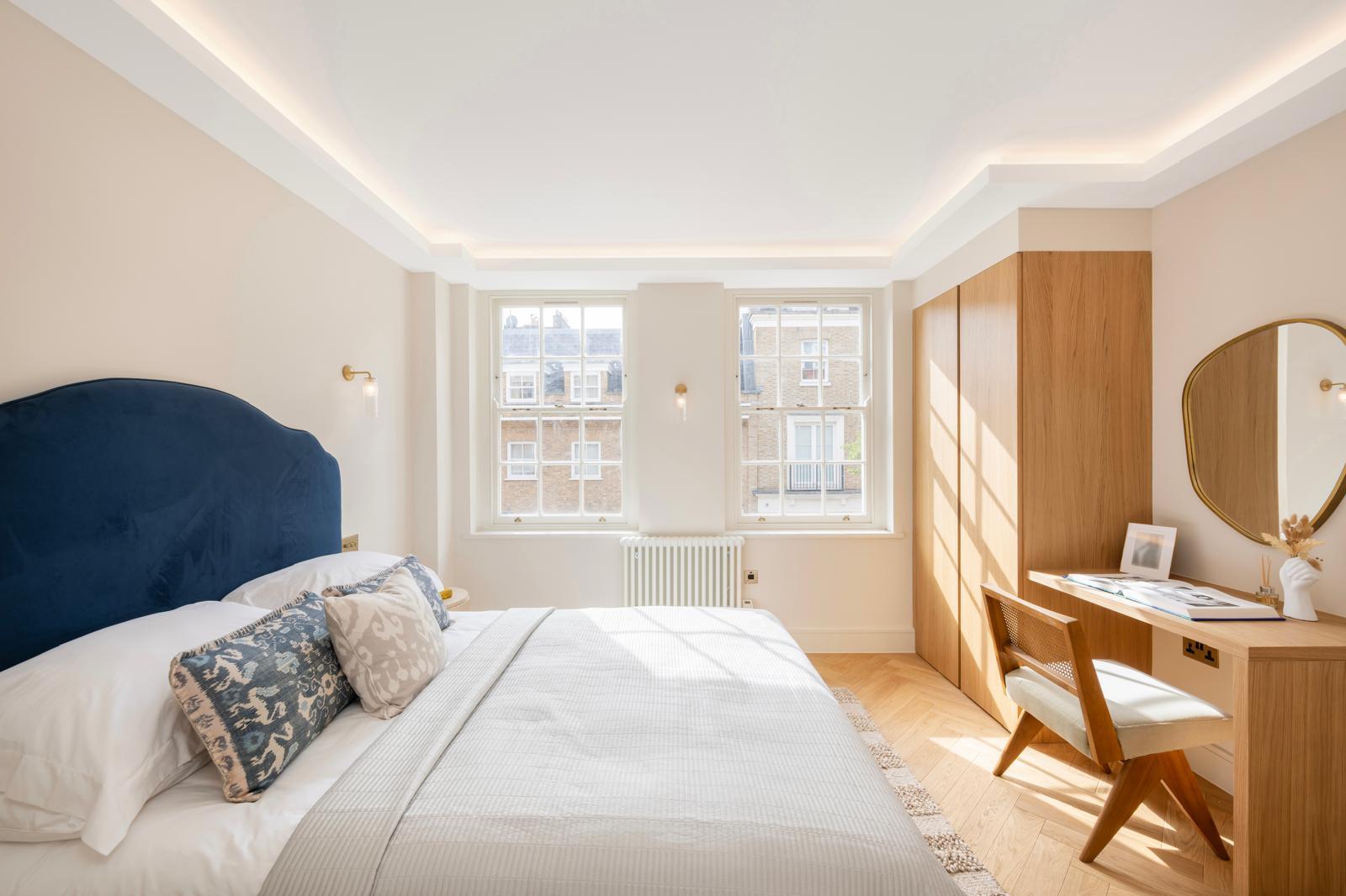 Luxury Apartment -Farm Street, Mayfair, London W12