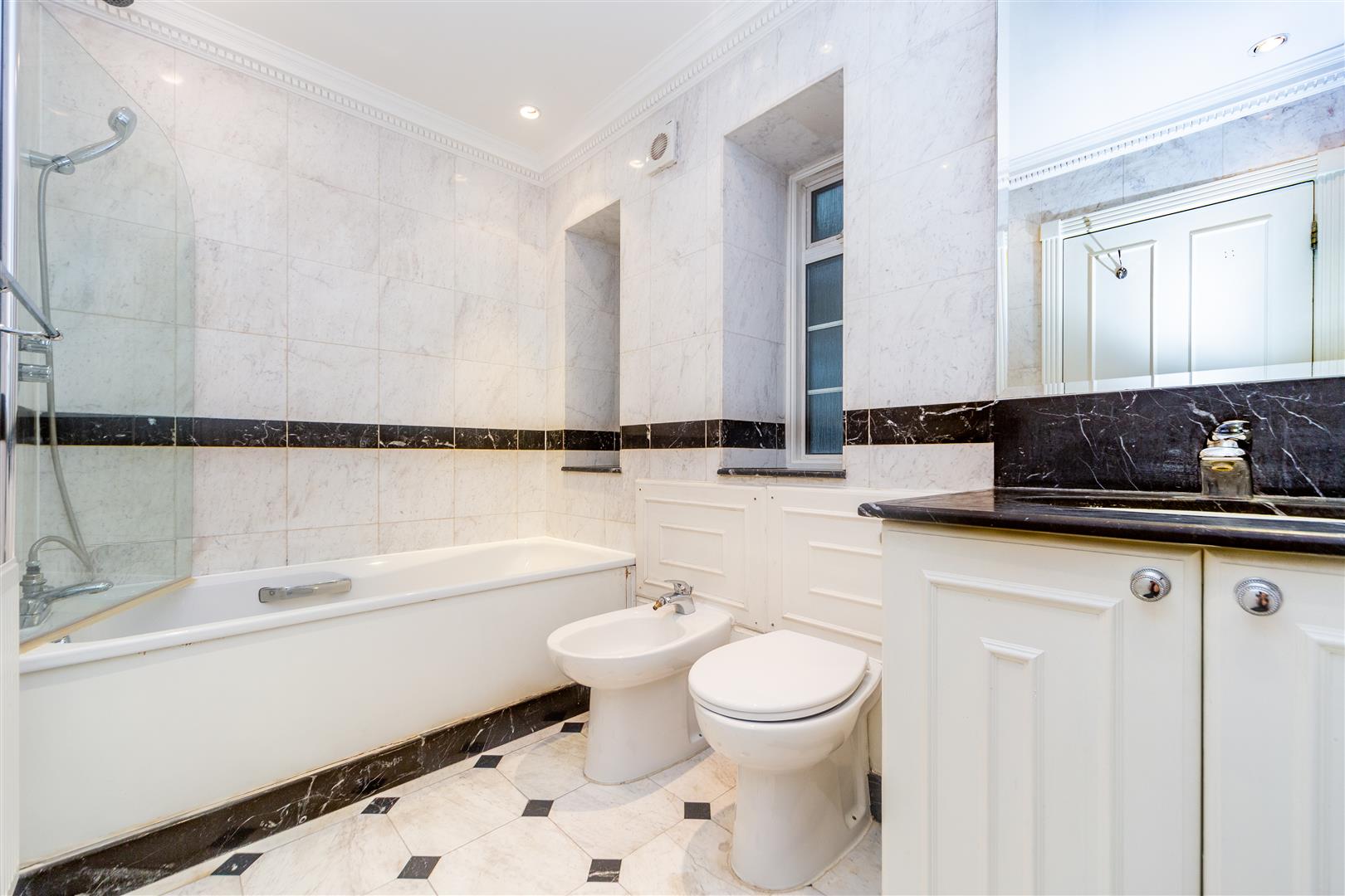 Park Road, London, NW8