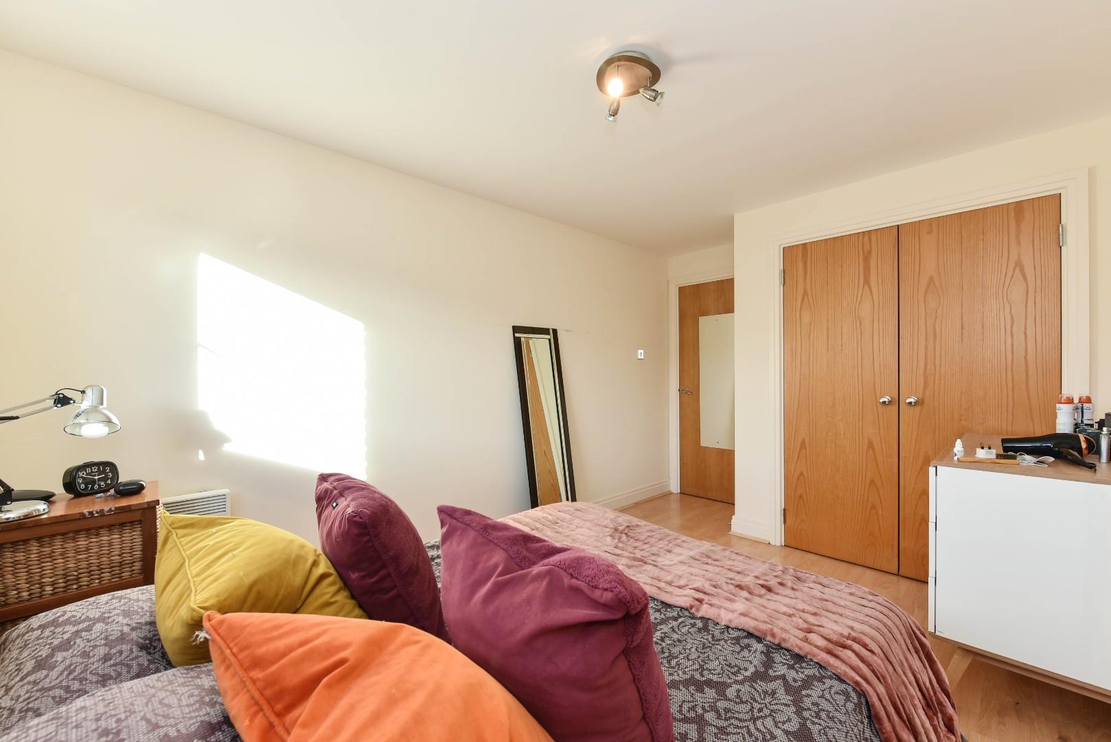 Riverside West, Smugglers Way, London SW18 – River View Apartment