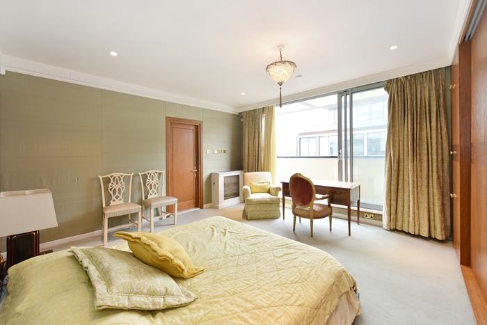 Fitzhardinge House, Portman Square, Marylebone, W1H