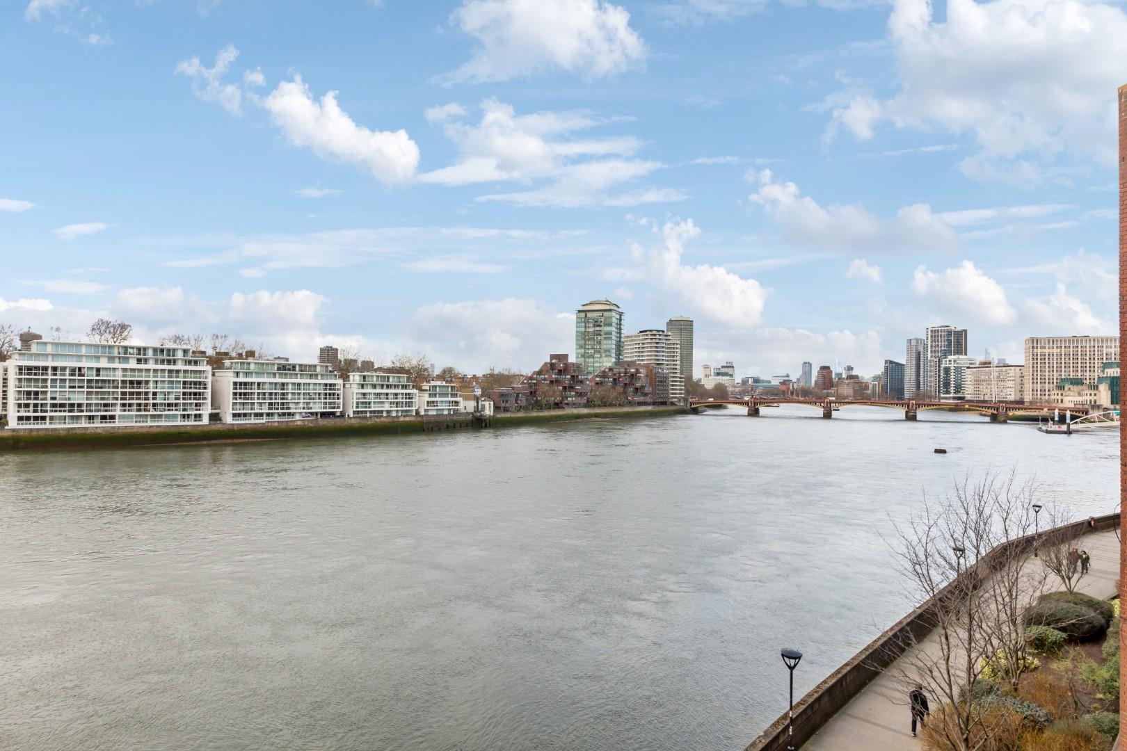 Riverside Court, Nine Elms, SW8