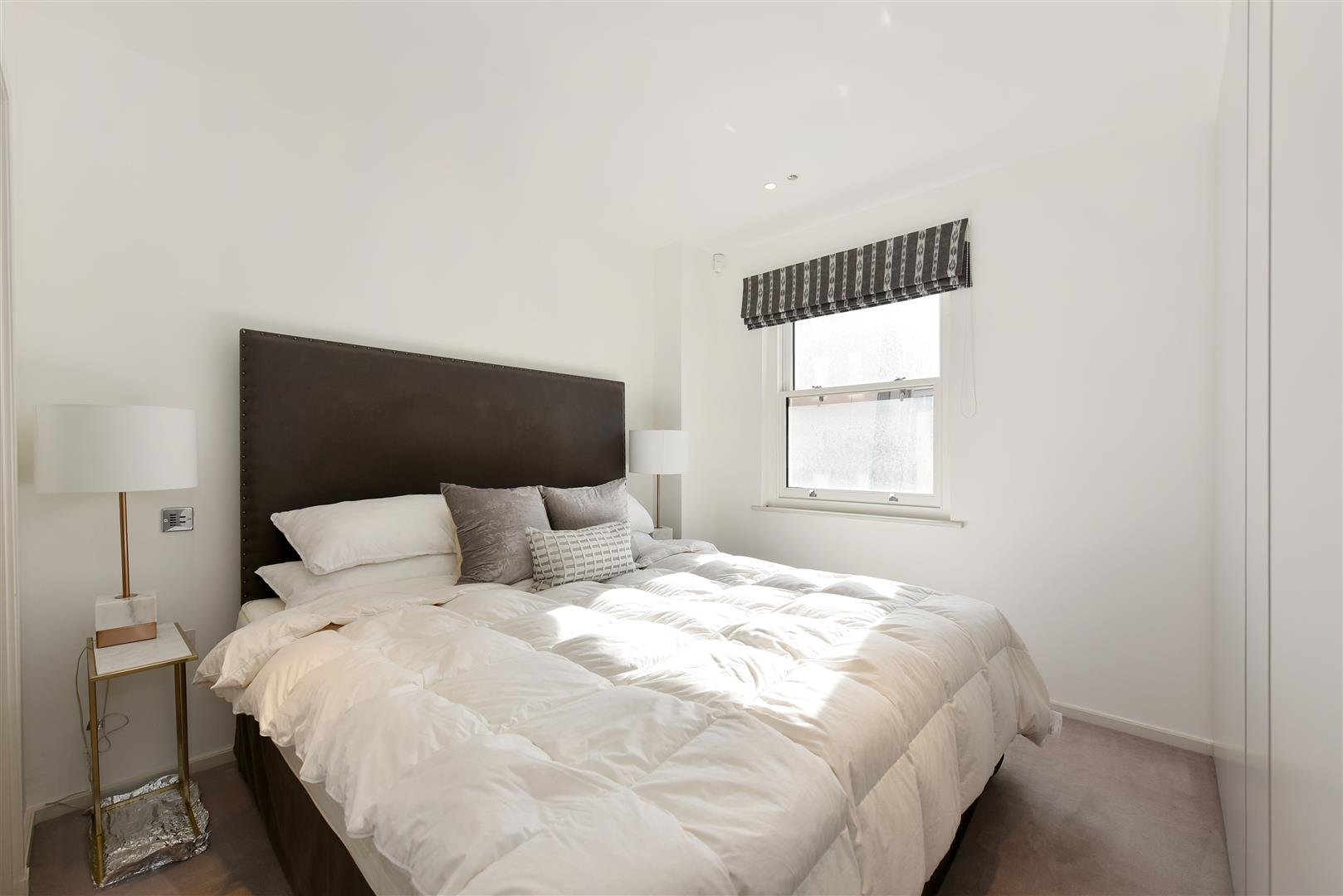 2 x 2 Beds Flats Available – Conduit Street, Mayfair, W1