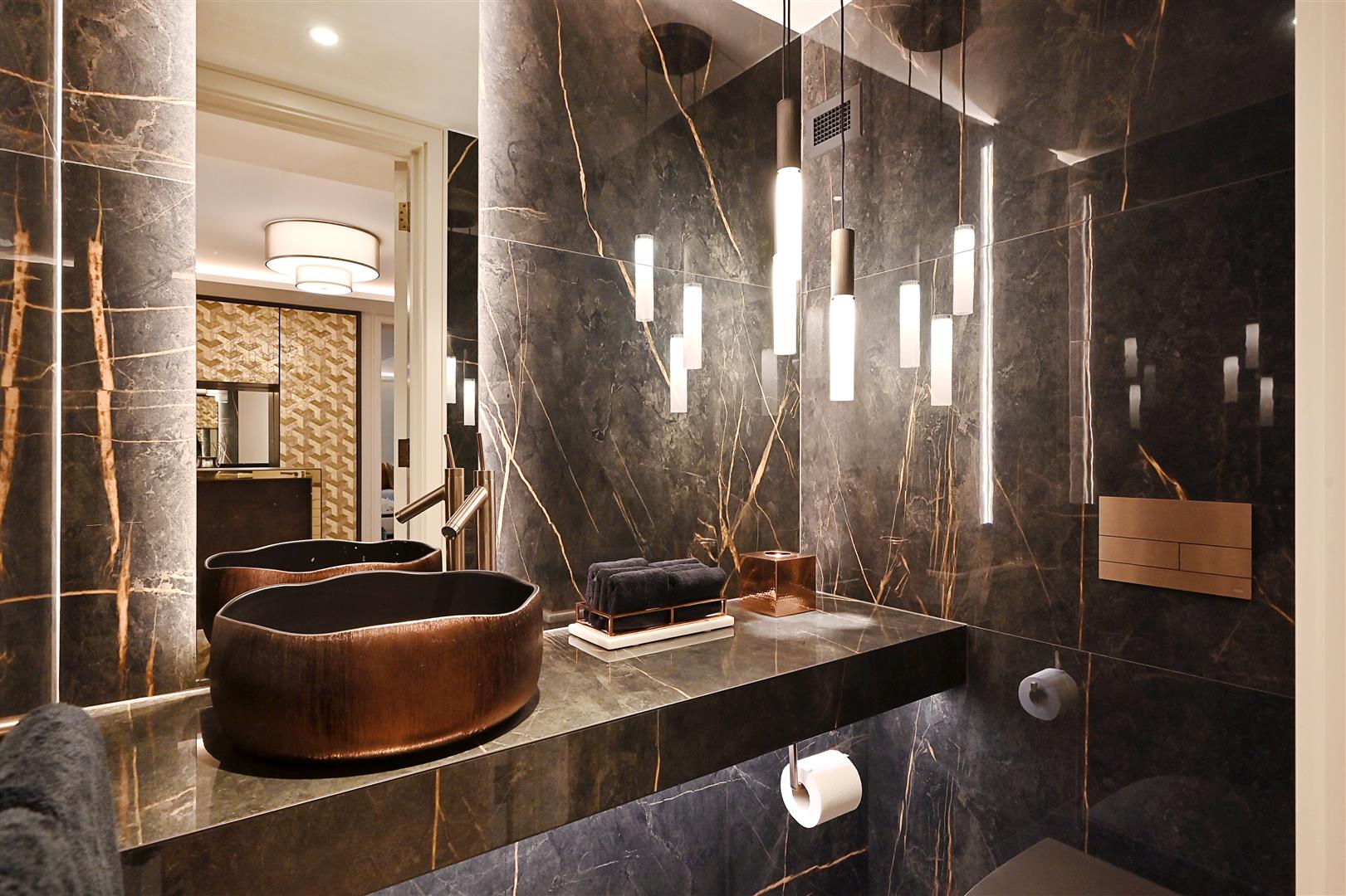 South Lodge, Knightsbridge, London SW7
