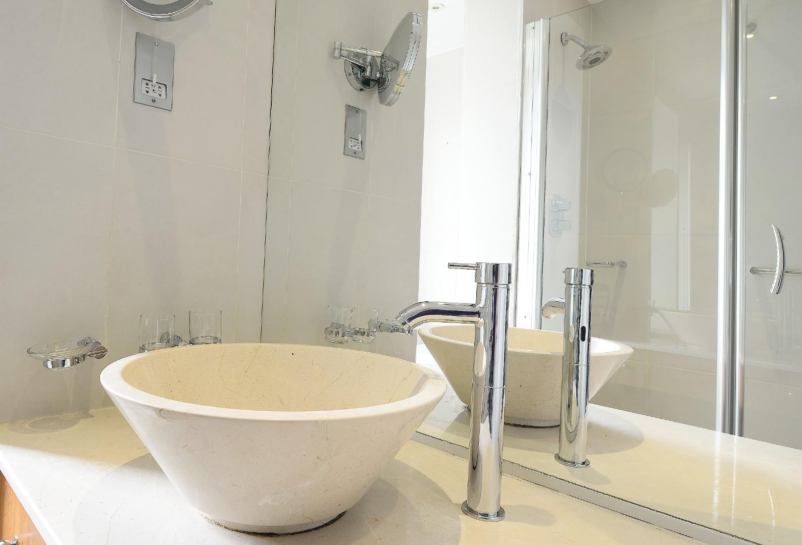 39 Hill Street, Mayfair W1J