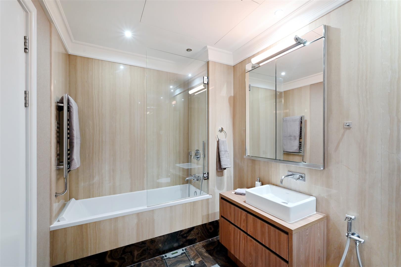 Penthouse, Sky Gardens, Vauxhall SW8