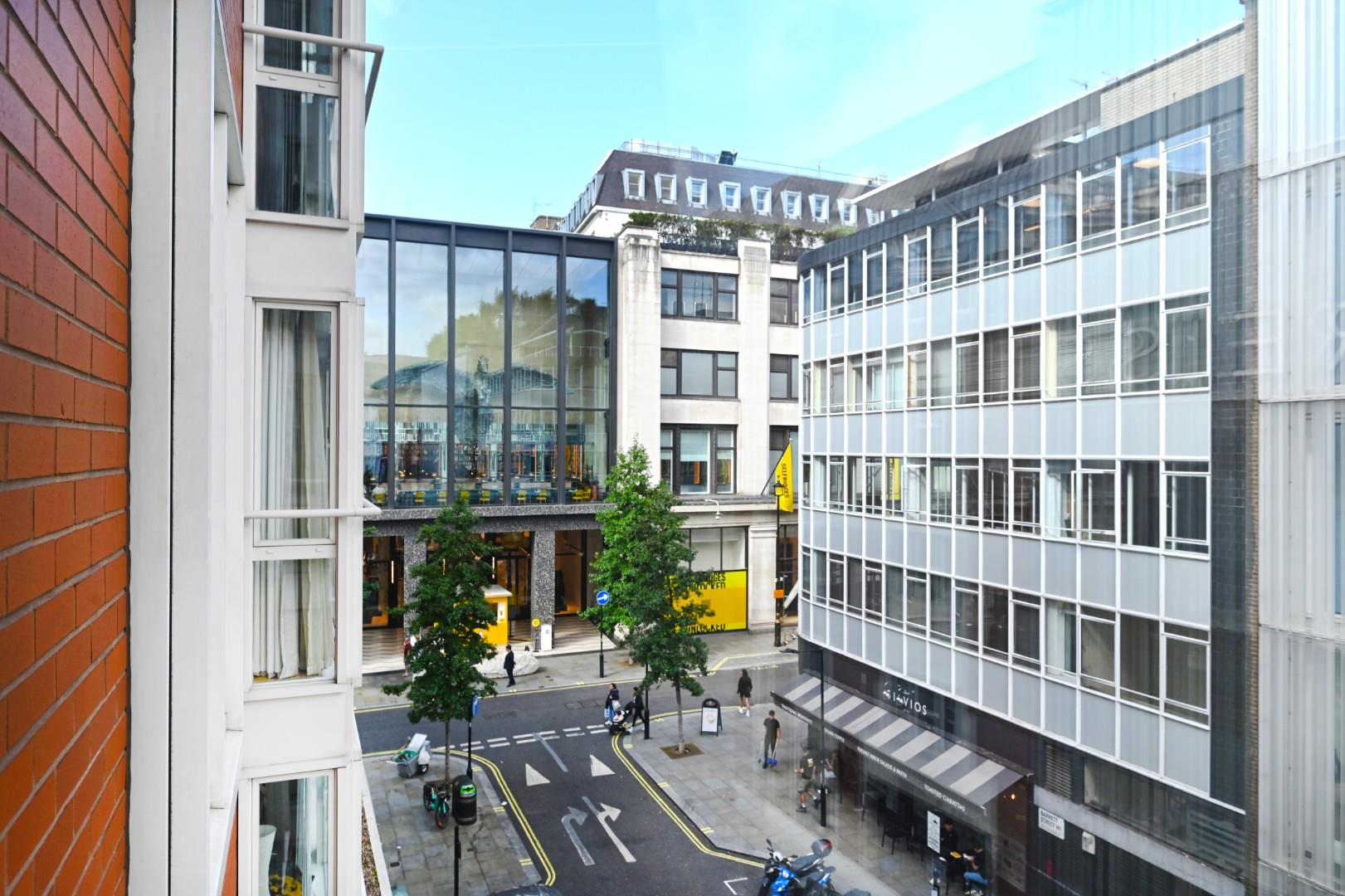 The Phoenix, Barrett Street, Marylebone W1