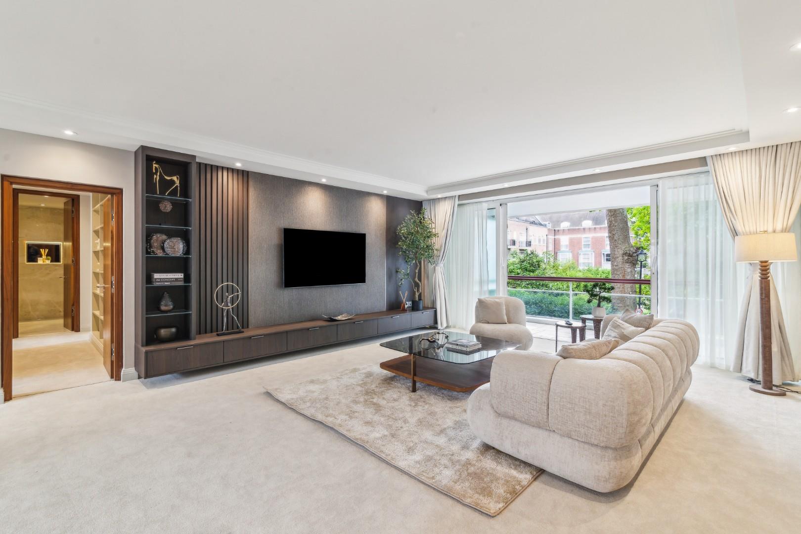 Over Looking Garden Square, Chelwood House, Gloucester Square, London W2