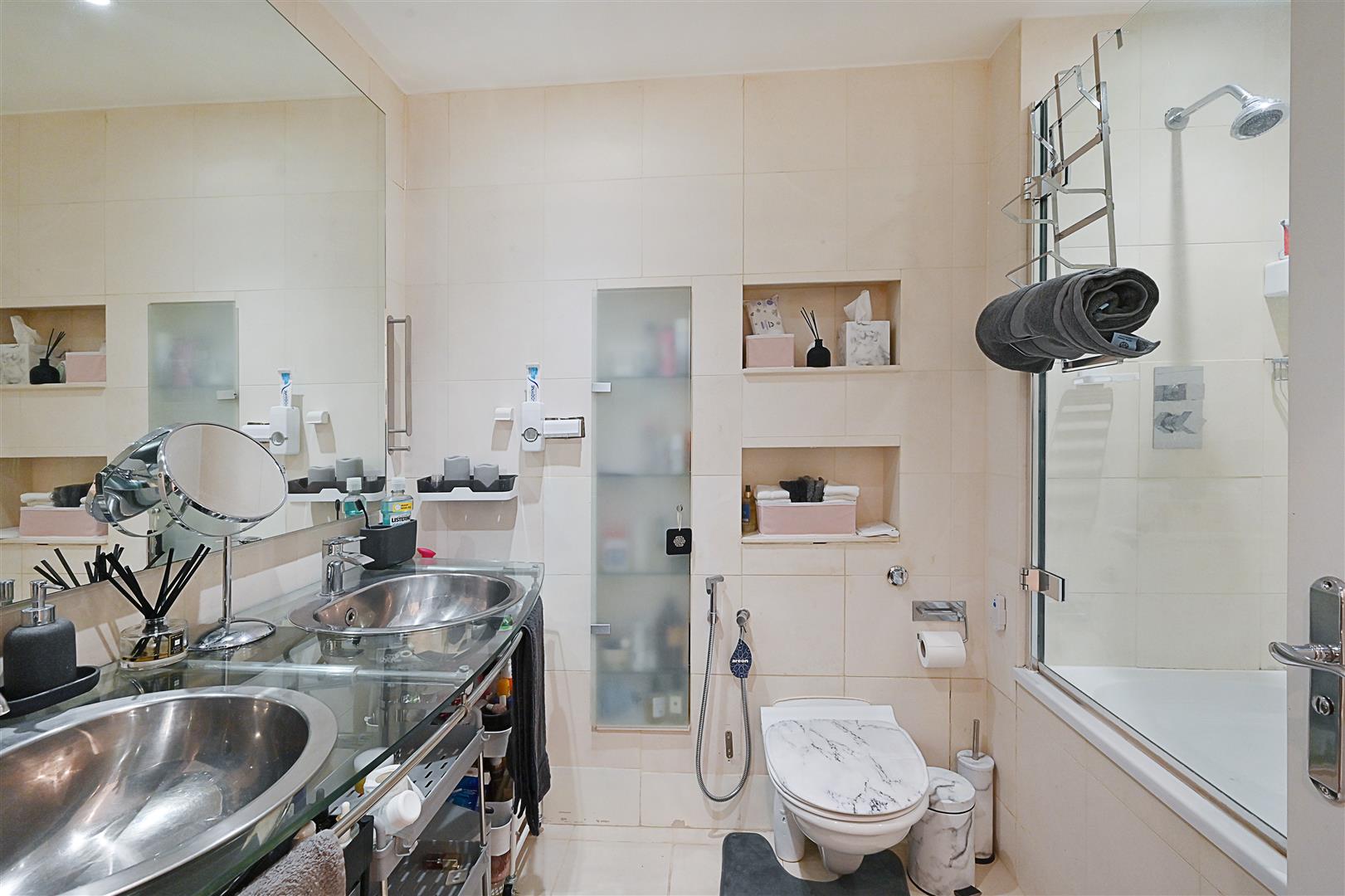 The Phoenix, Barrett Street, Marylebone W1