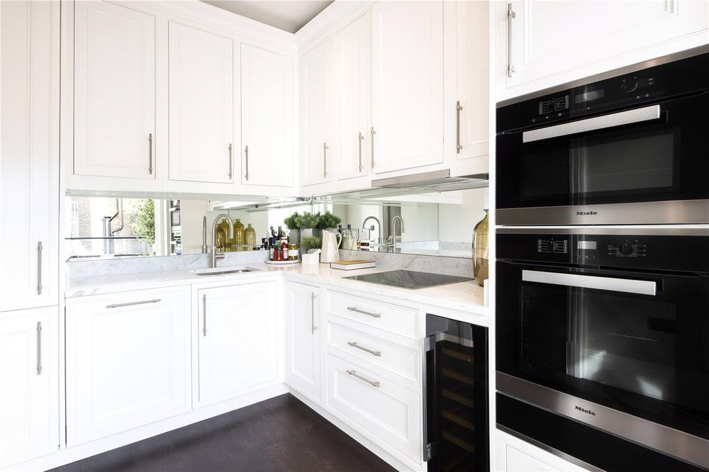 Prince Of Wales Terrace, London