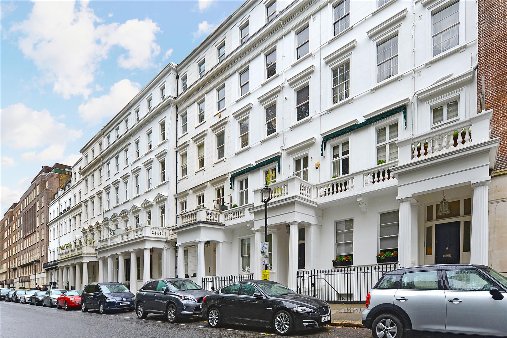Lowndes Square, Belgravia SW1X