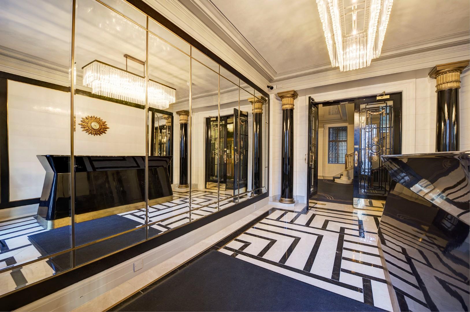 Bryanston Court I, George Street, Marylebone W1H