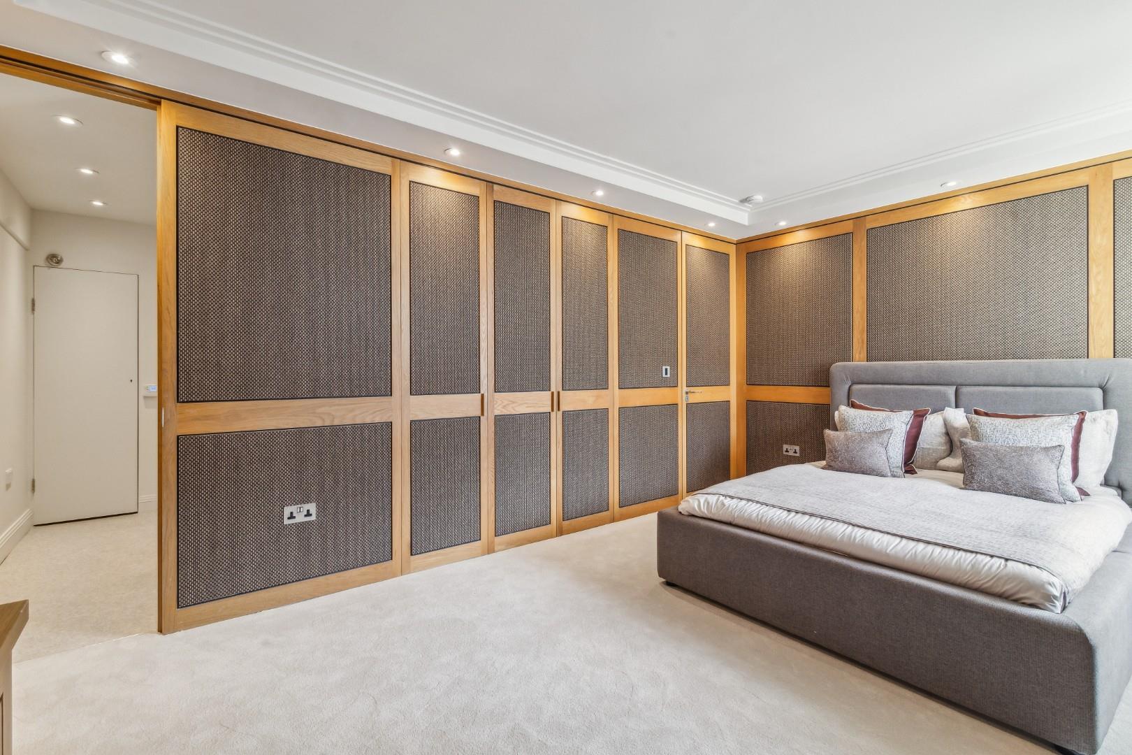 Over Looking Garden Square, Chelwood House, Gloucester Square, London W2