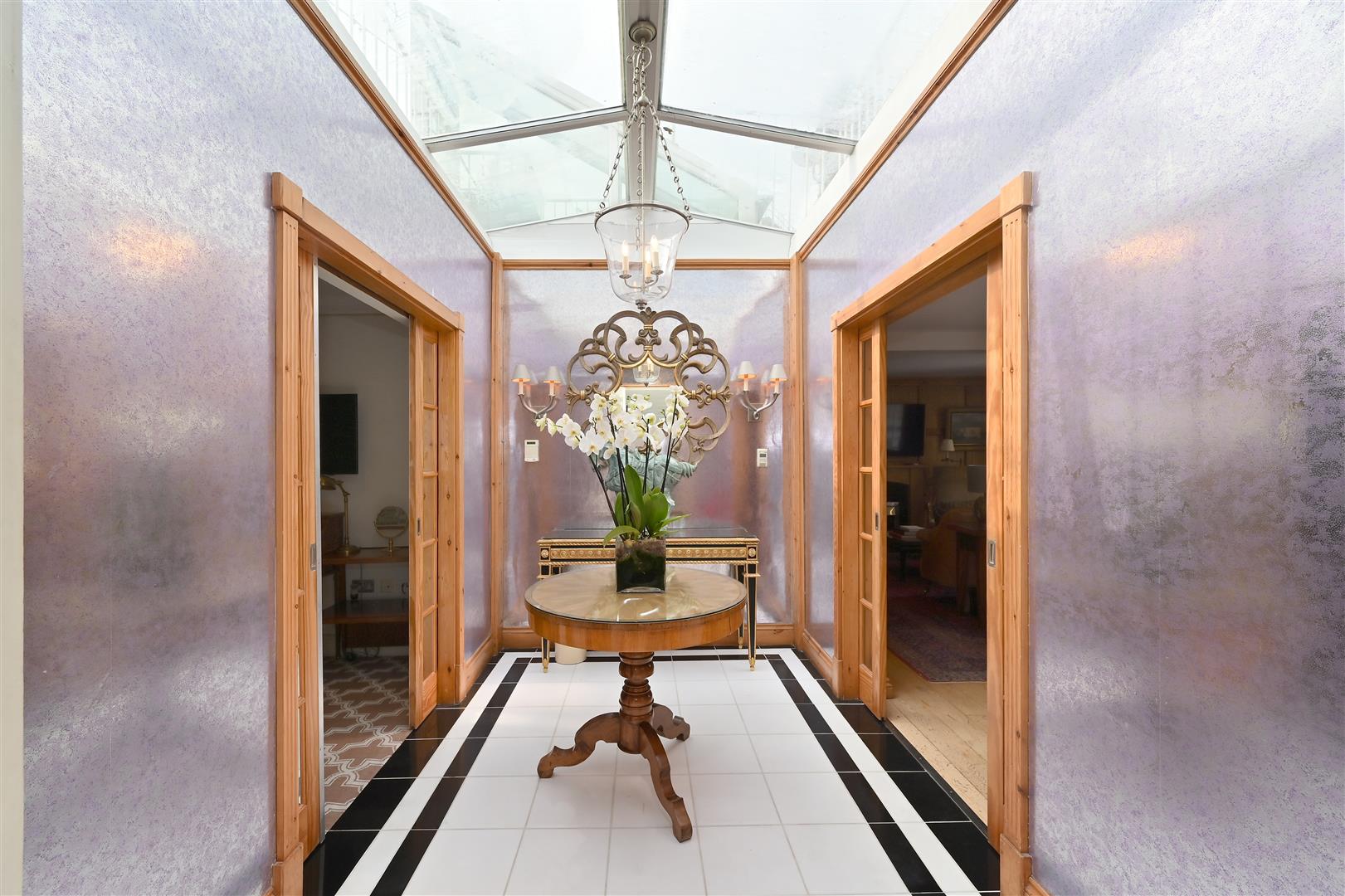 Buckingham Mews, 25 Catherine Place, London SW1E