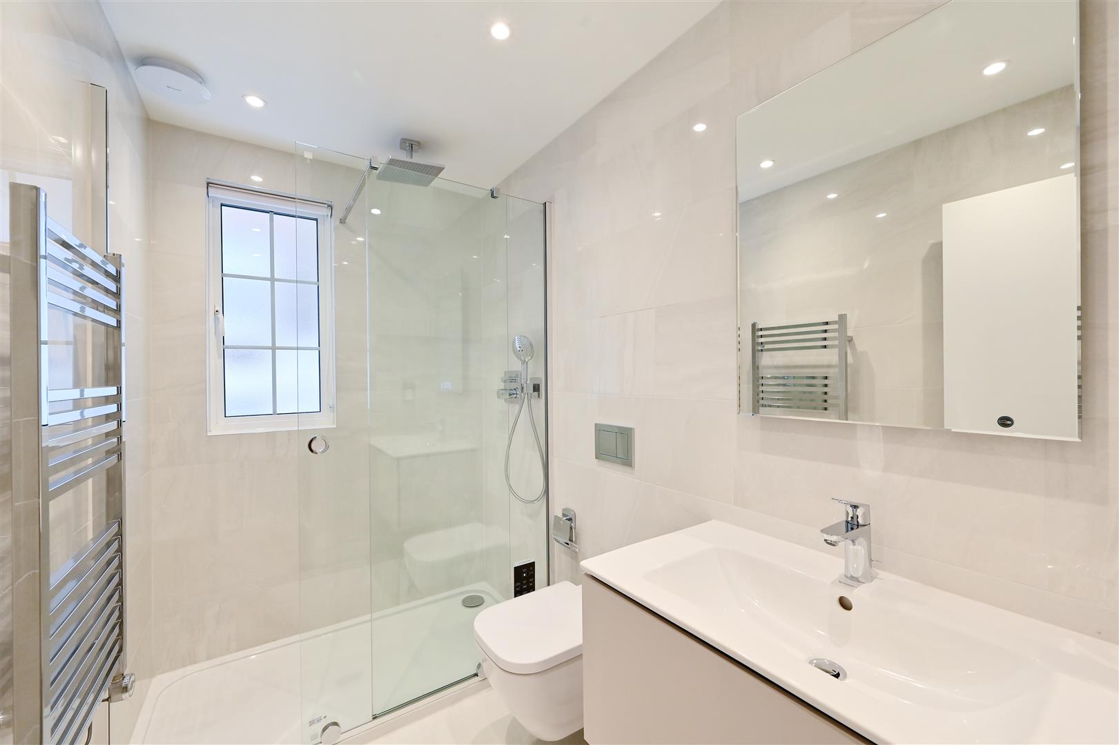 Red Lion Yard, Mayfair, W1J