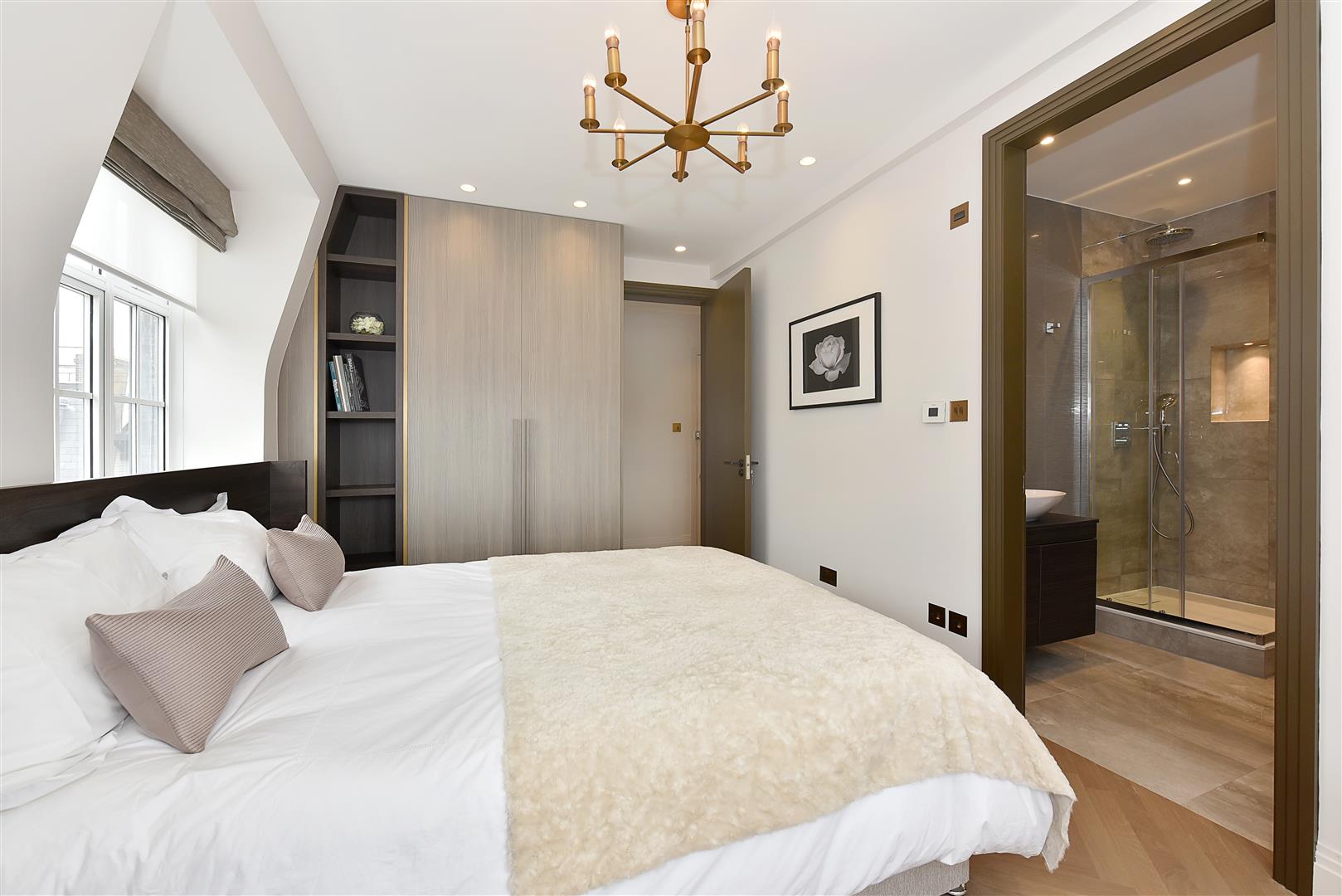 Knightsbridge Court, Sloane Street, SW1X